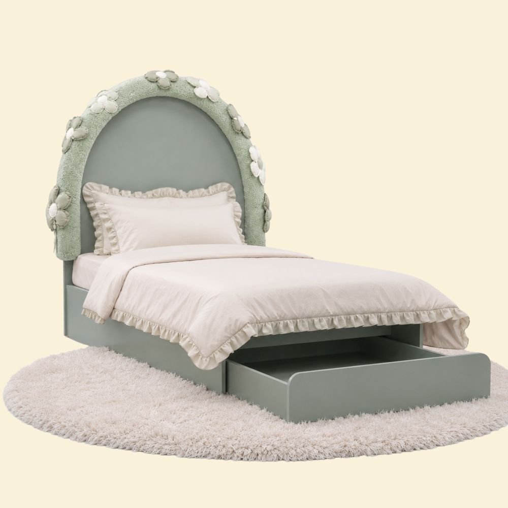 Mayson bed